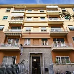 아파트 Light In Albaro By Wonderful Italy