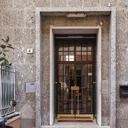 Light In Albaro By Wonderful Italy * Genua